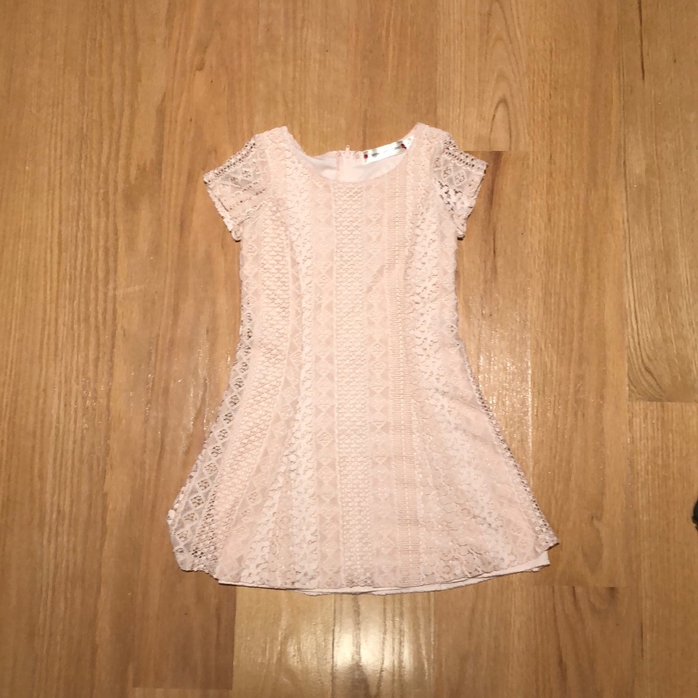 Super cute light pink dress